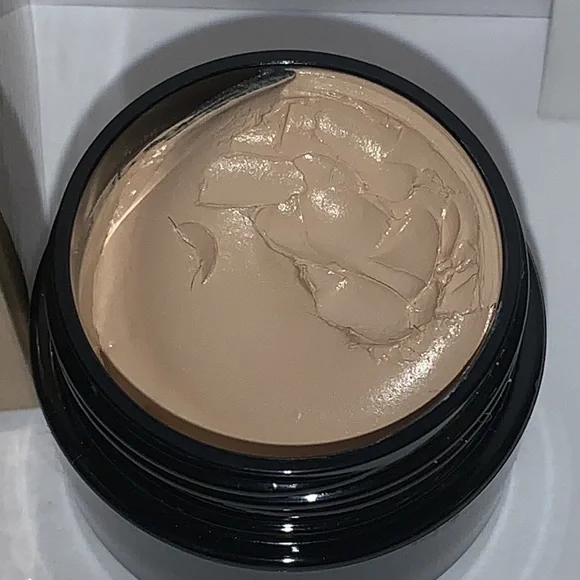 SX01 Original Sensual Skin Enhancer Concealer Kevyn Aucoin - Picture 3 of 11